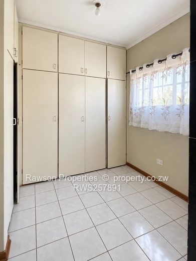 Glen Lorne 4-Bed Home $500,000, Pool & Borehole on 3500m²