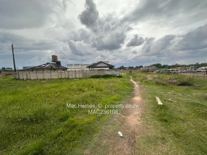 Prime residential stand for sale in Makoni ,Chitungwiza 
