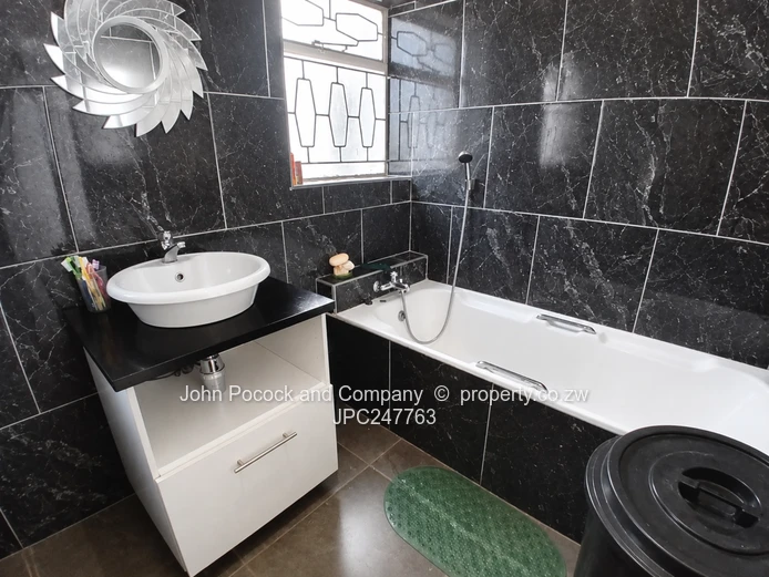 Exquisite Living in Burnside!