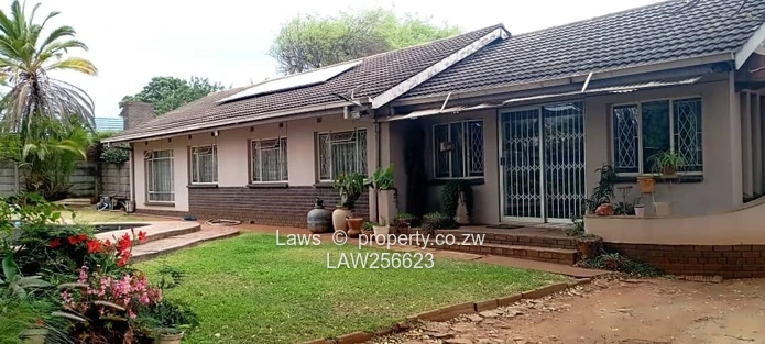 Prime Commercial Potential. Versatile 4 beds!
