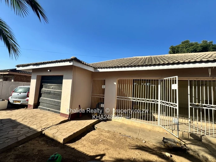 Mainway Meadows House to let
