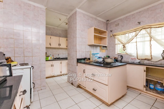 Avonlea Gem Awaits! Spacious 4-Bedroom Home (Sole Mandate)