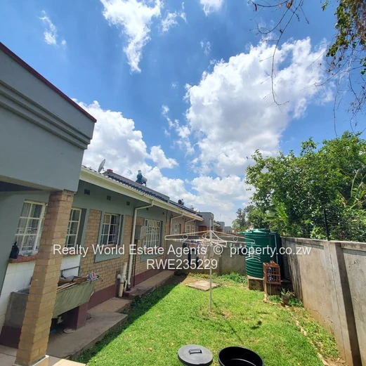 Newlands Garden Flat To Let