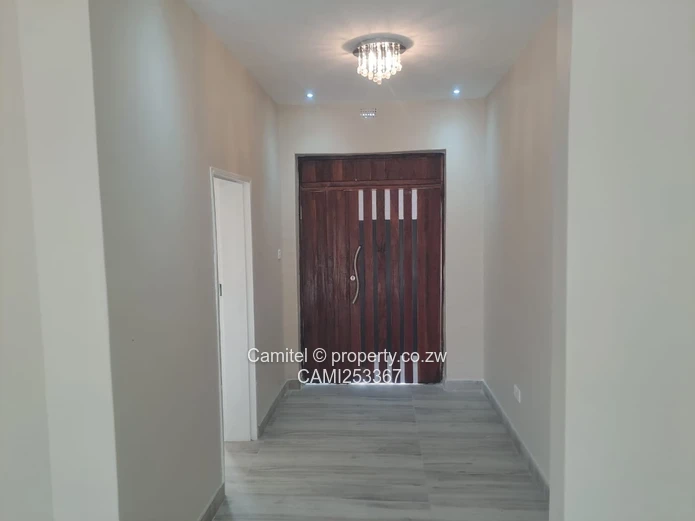 Arlington 4-Bed Townhouse Complex — Tiled Patio & Fitted Kitchen