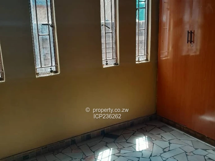 4 Bedroomed House For Sale In Manyame Park, Chitungwiza(TITLE DEED)