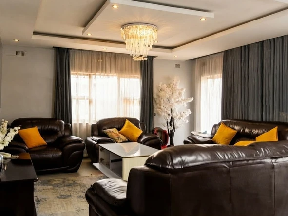 5 Bedroom House