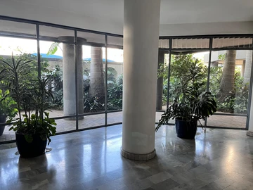 3 Bedroom Flat & Apartment