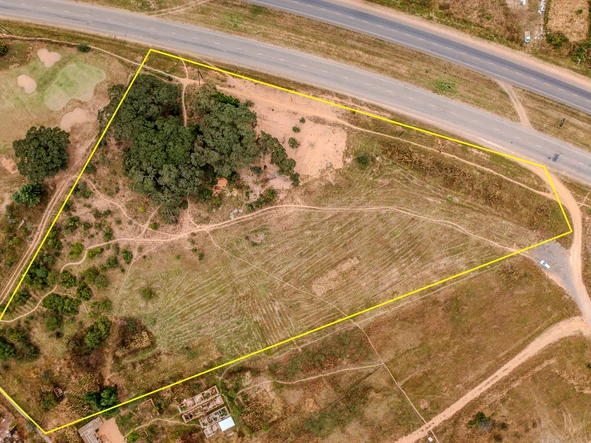 Commercial & Industrial Land