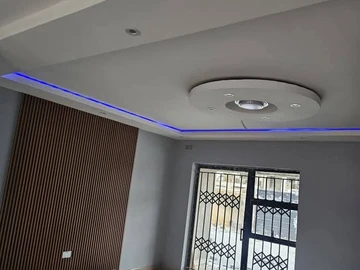 3 Bedroom Flat & Apartment