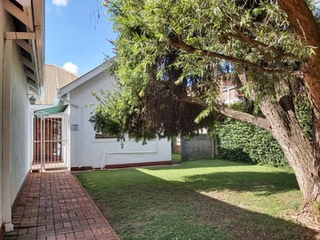 2 Bedroom Garden Flat