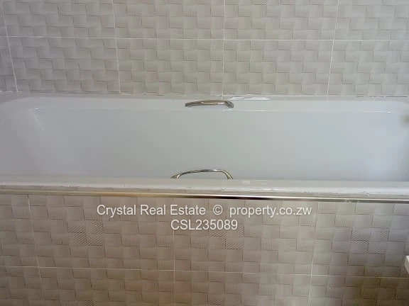 Arlington Estate House : Newly Built (Sole Mandate)