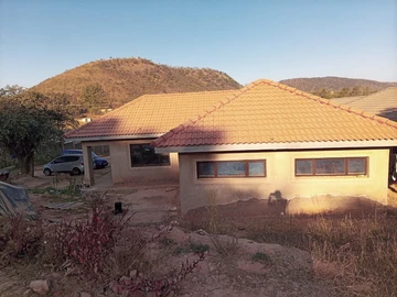 5 Bedroom House