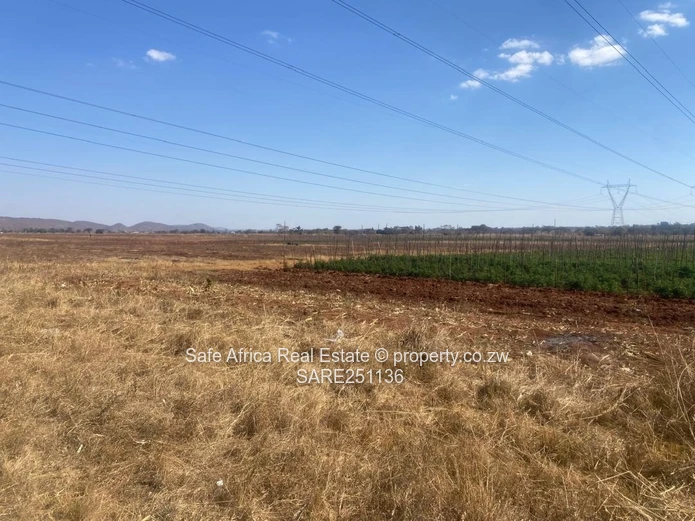 6 Hectares Plot Bulawayo Road Frontage Vacant Land For Sale-Opposite Kyntre Estates Just After Famil