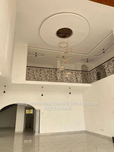 Helensvale cluster development incomplete.