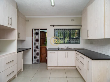 3 Bedroom Flat & Apartment