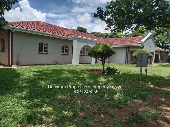 Spacious 5-Bed Home with Flatlet to Rent,  Borrowdale West