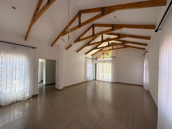 3 Unit Townhouse Complex