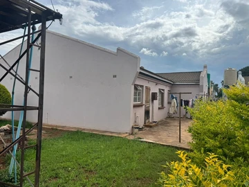 3 Bedroom Garden Flat