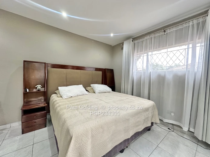 Cosy 3 Bedroom home - Greendale 