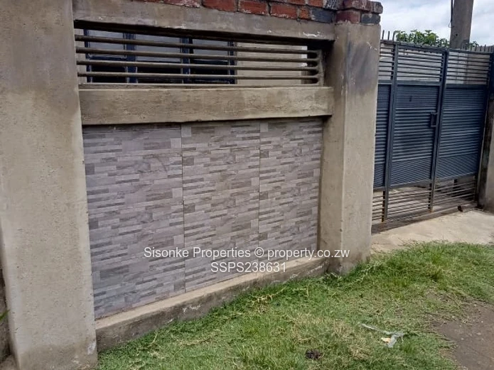 2 ROOMS TO RENT IN HIGHFIELDS by 2 Units