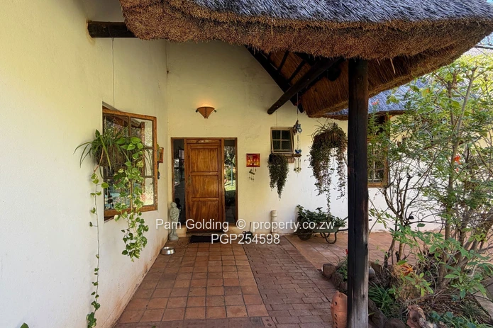 Stunning Property in Old Victoria Falls