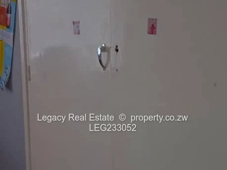 Spacious 5-Bed Home with Borehole in Greystone Park