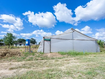 Farm & Agricultural Land