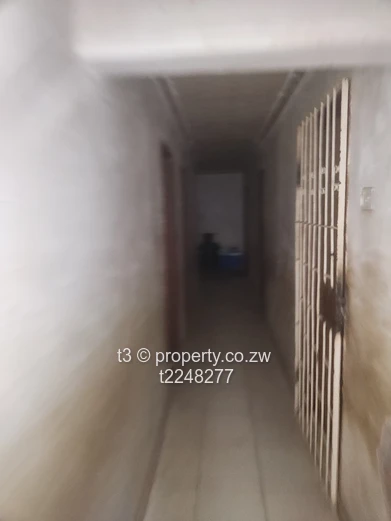 3-Bed Damofalls Home – Tiled Roof & Walled Yard (Sole Mandate)