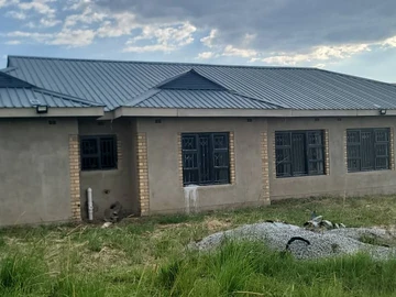 Farm & Agricultural Land