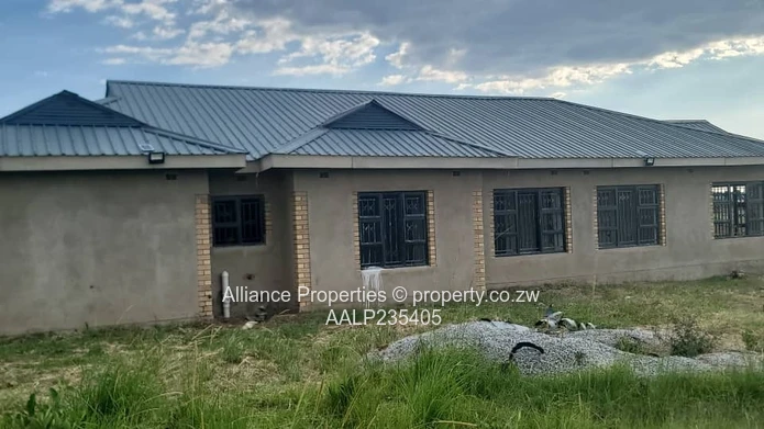 Elite Agro-Residential Retreat: 1.2 Hectare Plot with 4-Bedroom Home & Borehole in Rainharm