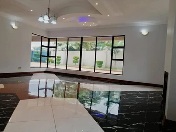 5 Bedroom House