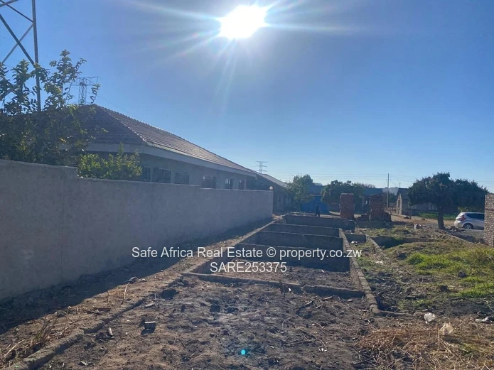 Glen- View Area 8- Makomva Shopping Centre Residential Stand For Sale