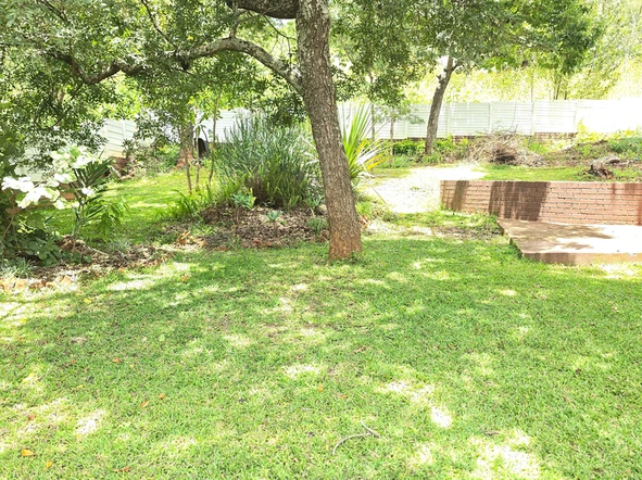 3 Bedroom Flat & Apartment