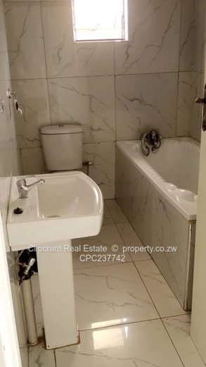 Glenview 1 house forsale (Sole Mandate)