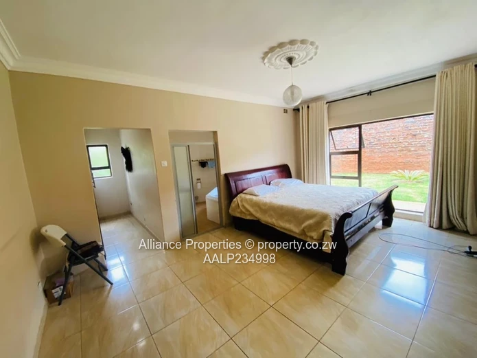 Executive Sanctuary in Elite Brookview 5-Bed En-Suite Masterpiece with Triple Borehole System (Sole Mandate)