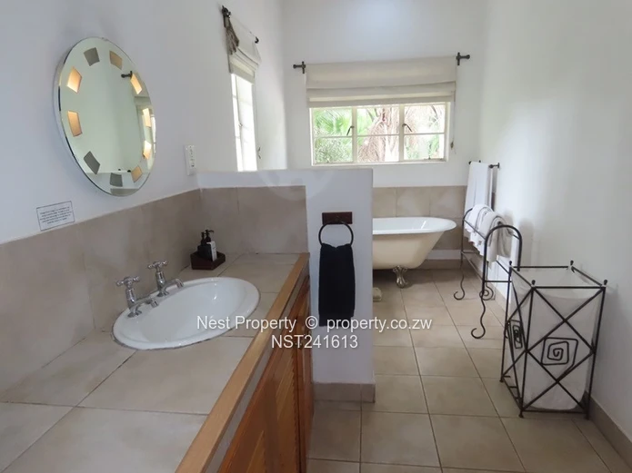 Exclusive Location in Highlands!