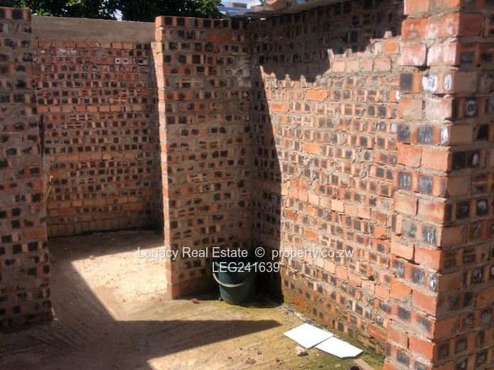 Prime Location: Crowhill Cleverhill Property with Title Deed