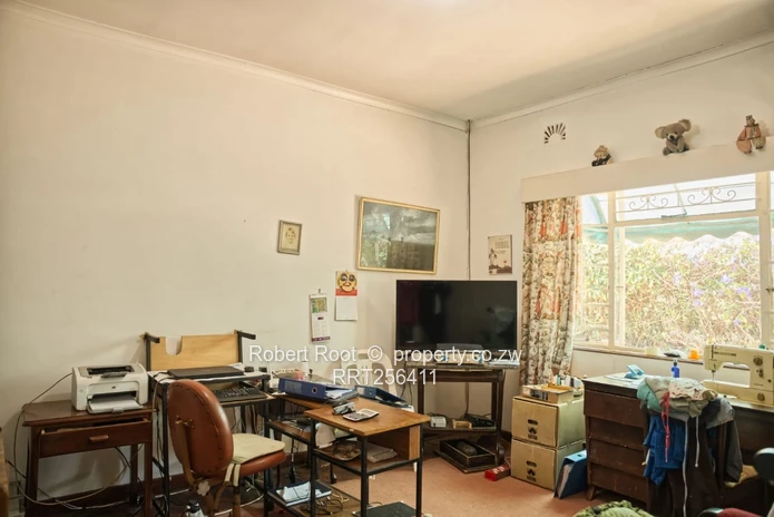 Family Home In Prime Location New Alexandra Park (Sole Mandate)