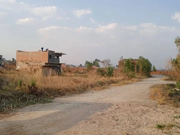 Stands & Residential Land