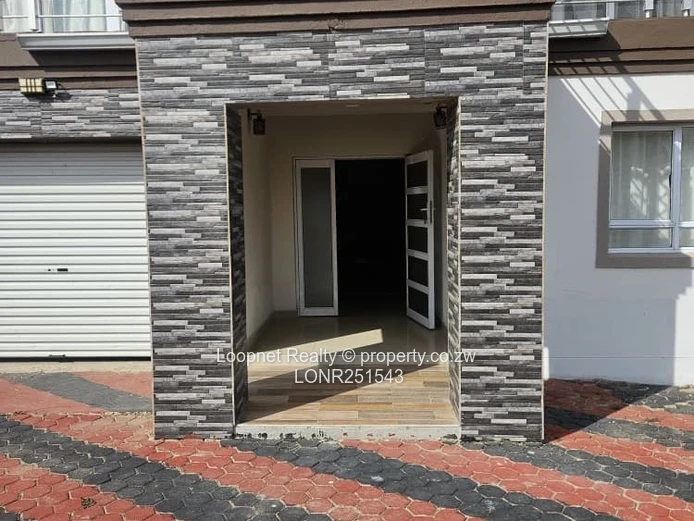 Spacious 4BR Family Home with Borehole in Arlington