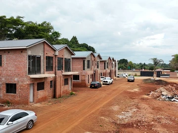 3 Bedroom Flat & Apartment