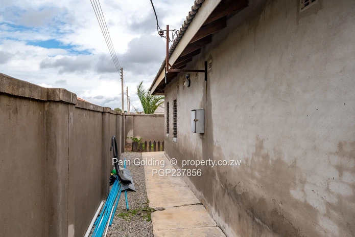 House for sale (Sole Mandate)