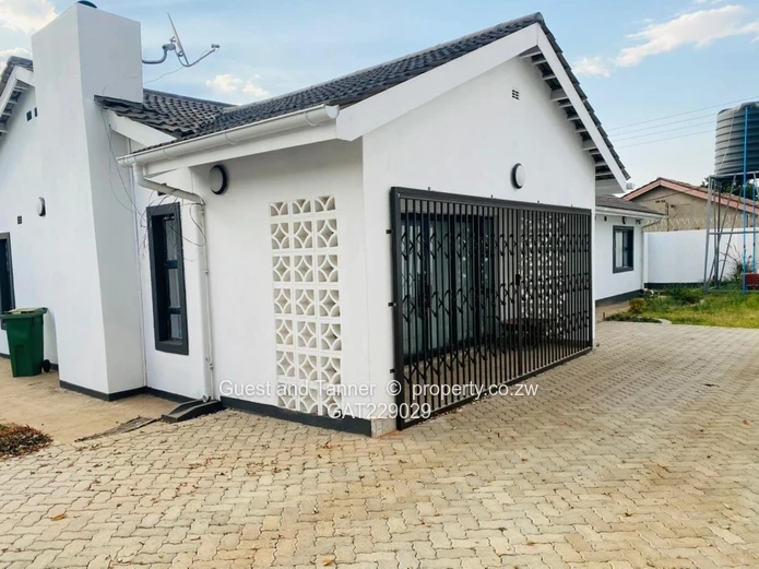 Stunning 4-Bedroom Modern Home in Tynwald North!