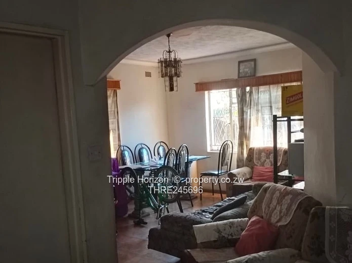 Mainway Meadows: 4-Bed Home on 600m² with Borehole