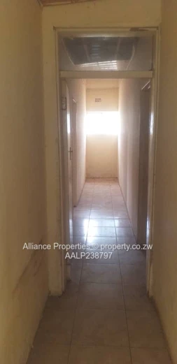 Prime Twinlakes Investment: 4-Bed Main Home + Instant Rental Income