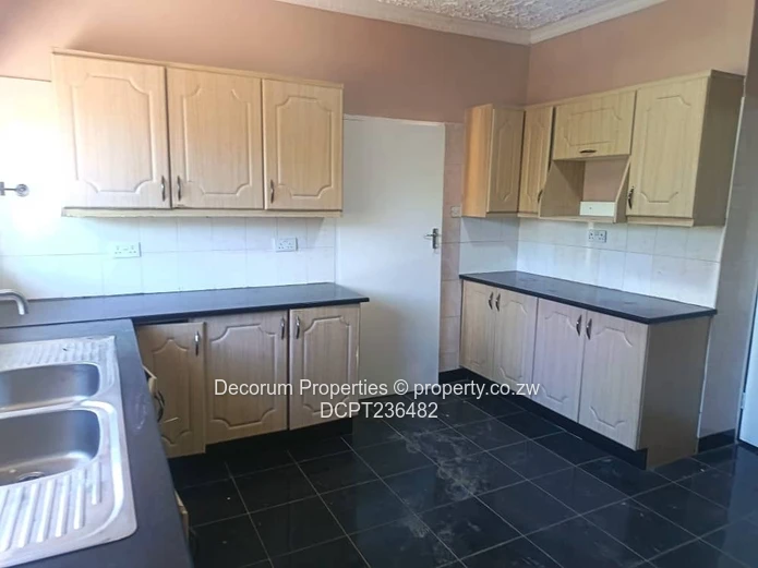 Marlborough 4-Bed Home — Paved Drive, Water Tank & Secure