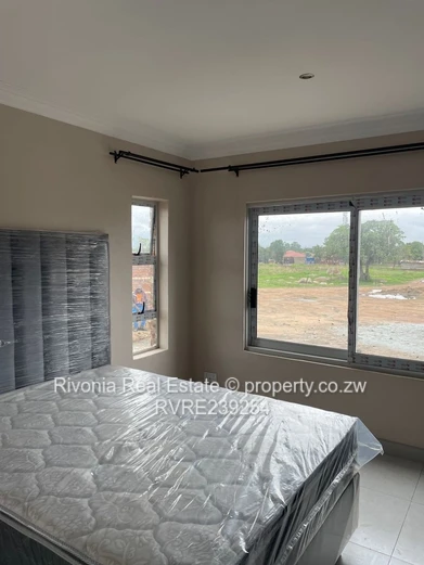 3 bedroomed flat for sale in Budiriro  & other units selling while under contraction