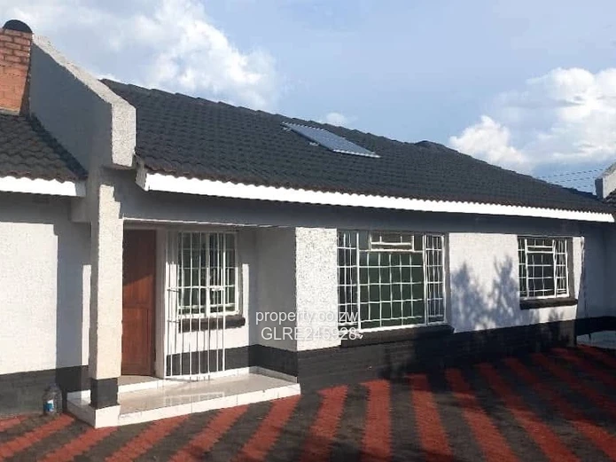 Spacious 2BR Westgate Home — Borehole & Large Paved Yard