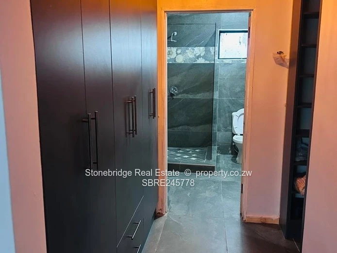 Modern 3 Bedroomed Townhouse in Burnside for sale