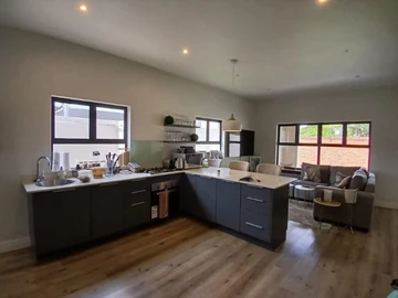 2 Bedroom Garden Flat